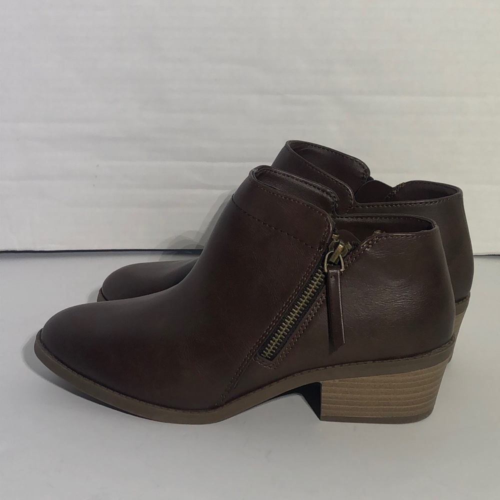 Women’s Wide Width Brown Ankle Boots